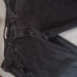 711 Levi's Distressed Black Jeans